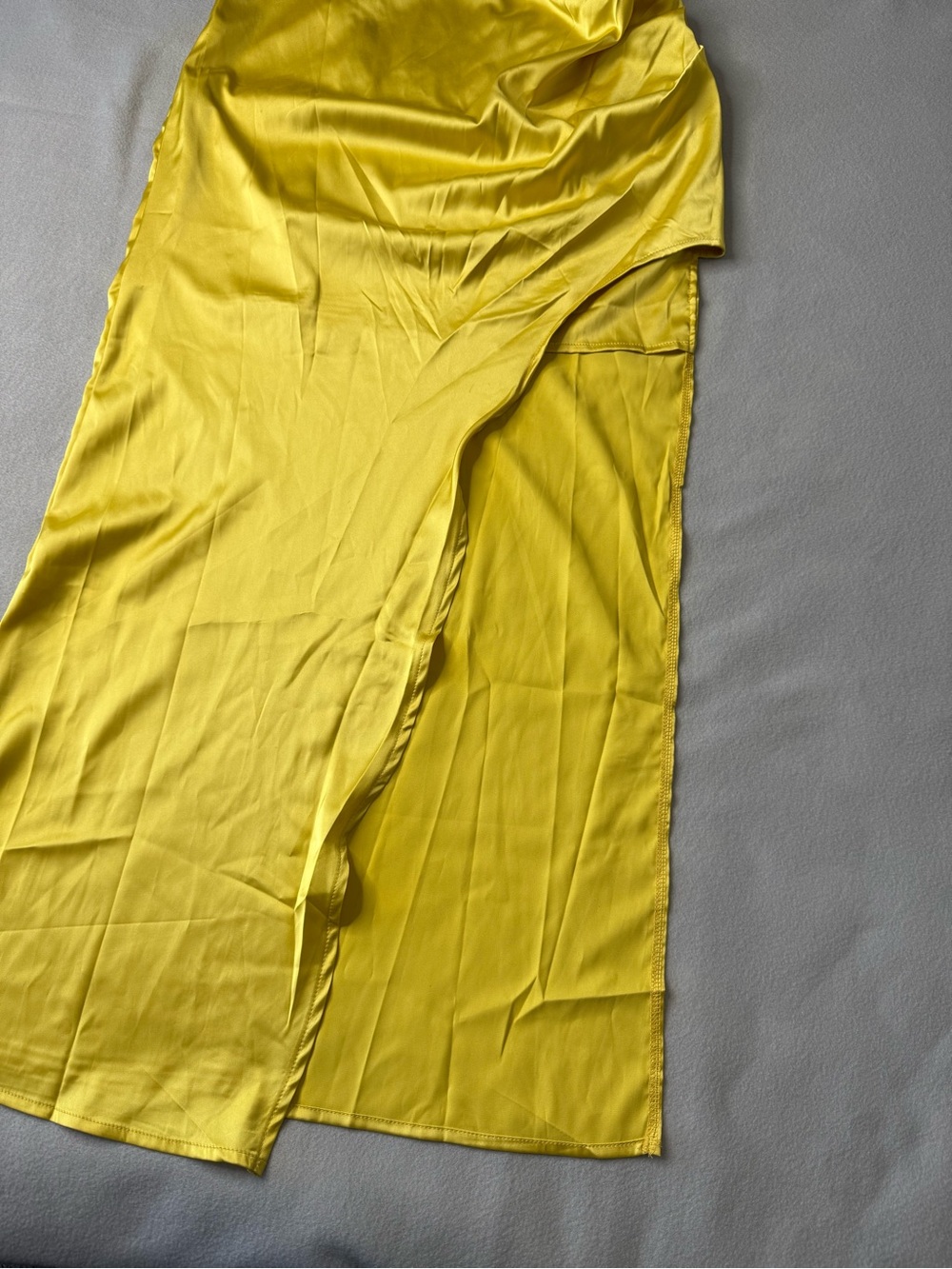 Hello Molly Elite Girl Yellow Gold Satin One Shoulder Maxi Dress Size 6 NWT - Picture 8 of 14